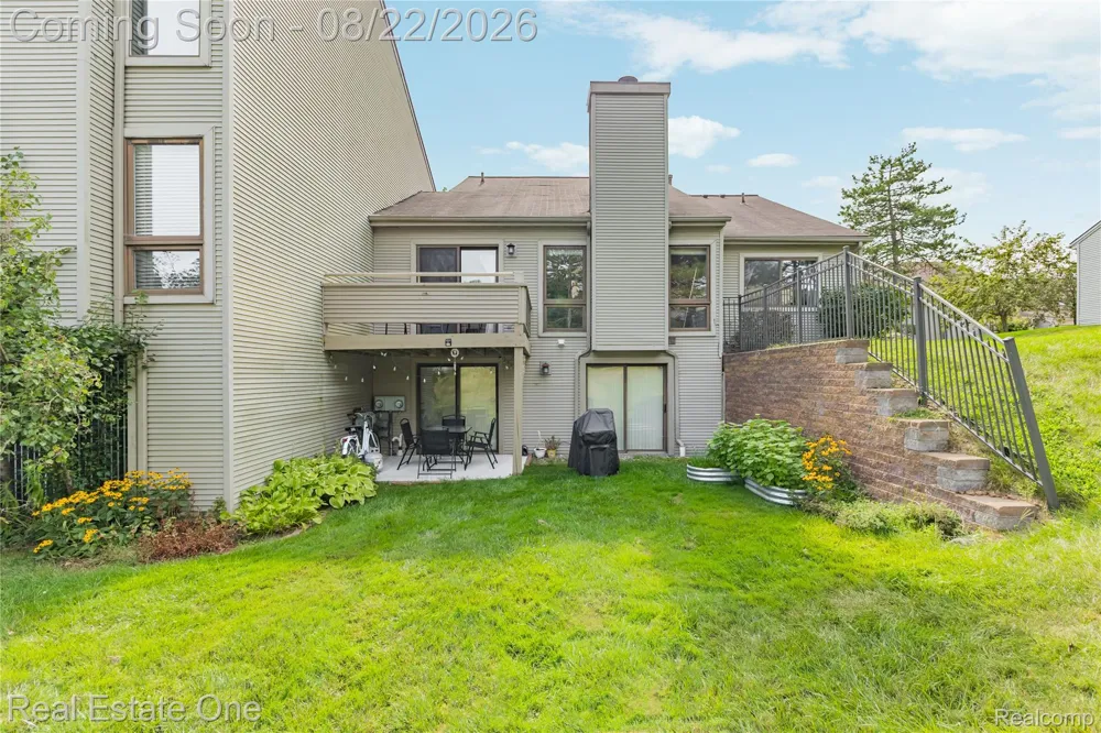732 Hamilton Court Rochester Hills City, MI 48307