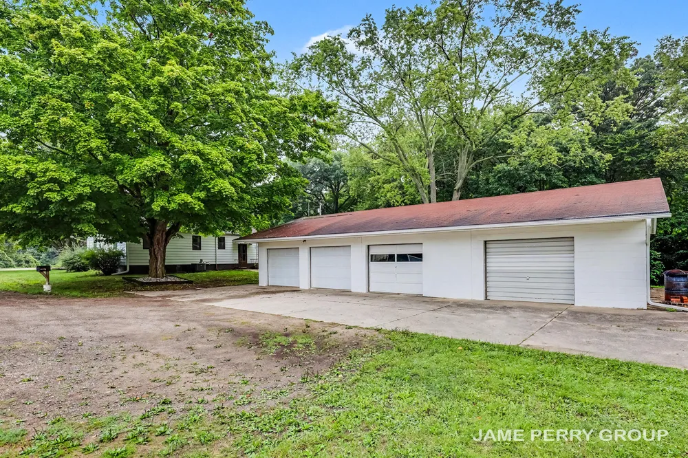 3505 S Sheridan Road Evergreen Township, MI 48884