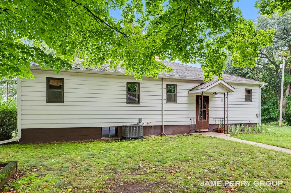 3505 S Sheridan Road Evergreen Township, MI 48884