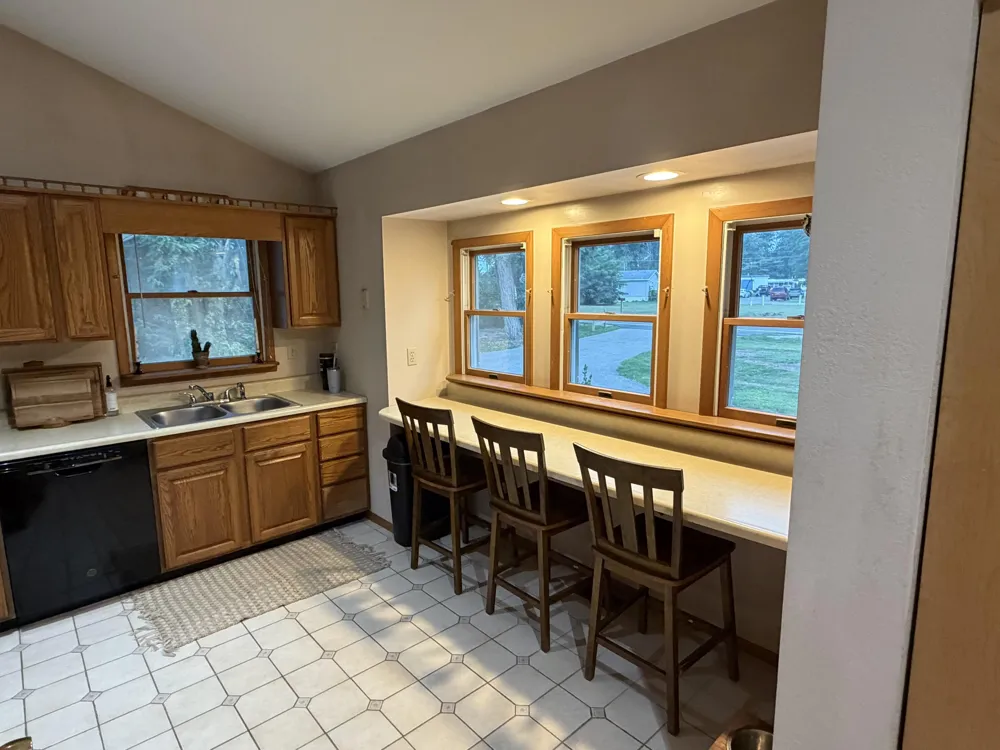1055 Miller Street Plainwell, MI 49080