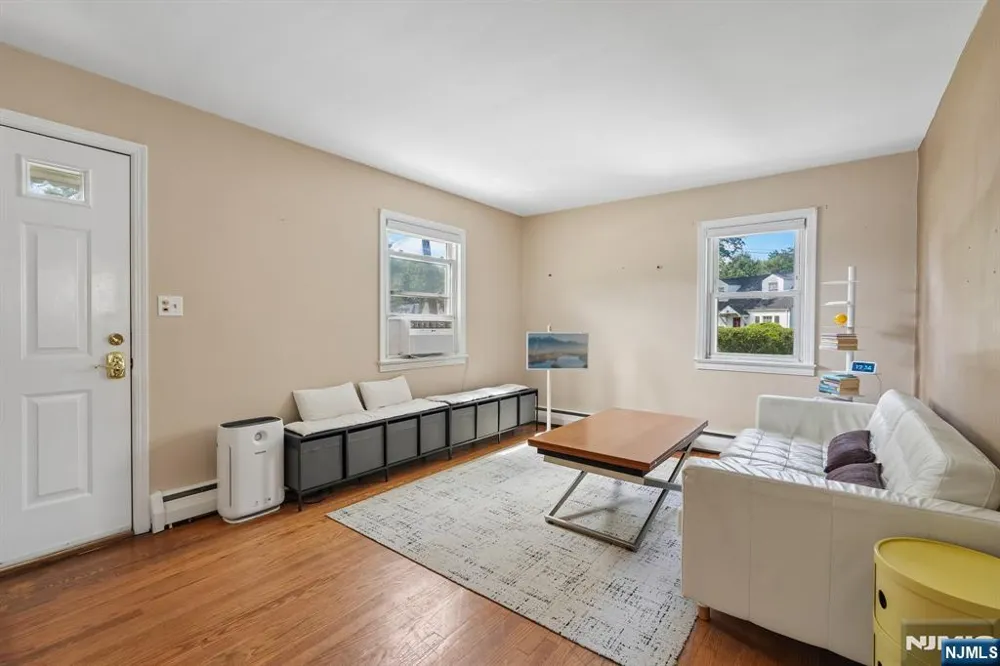 1050 Evergreen Court New Milford, NJ 07646