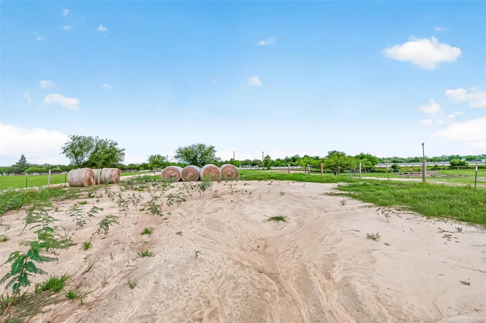 12893 Fm 1887 Road Hempstead, TX 77445