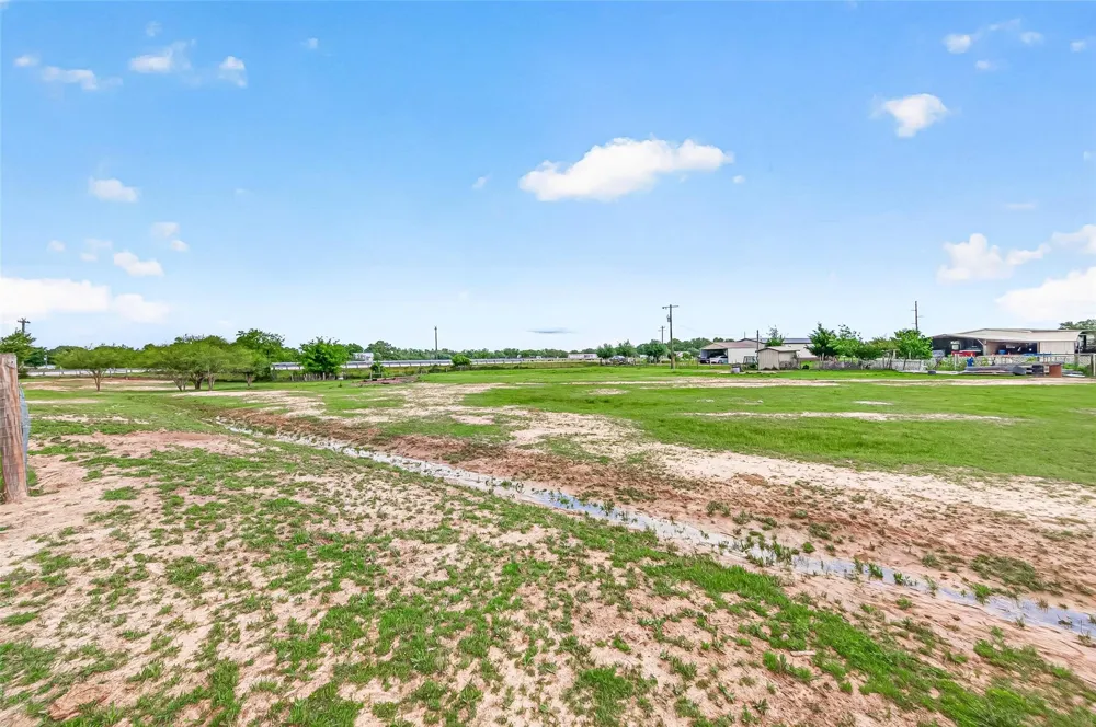 12893 Fm 1887 Road Hempstead, TX 77445