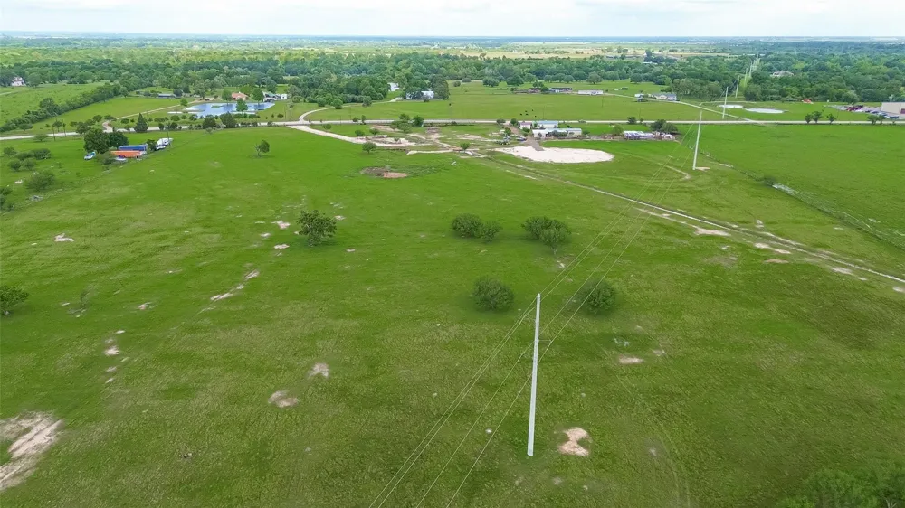 12893 Fm 1887 Road Hempstead, TX 77445