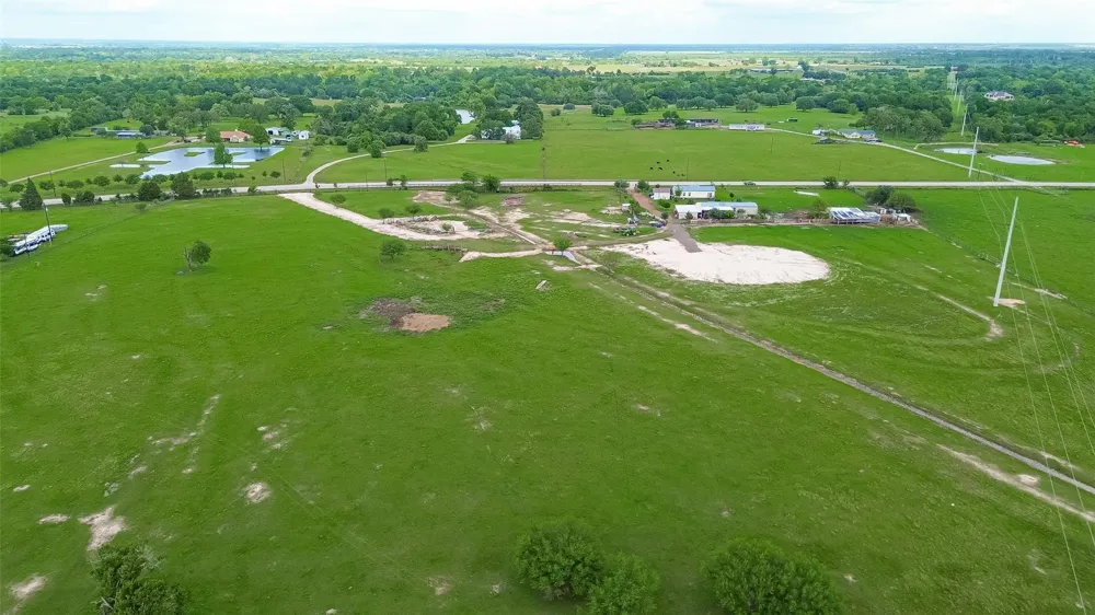 12893 Fm 1887 Road Hempstead, TX 77445