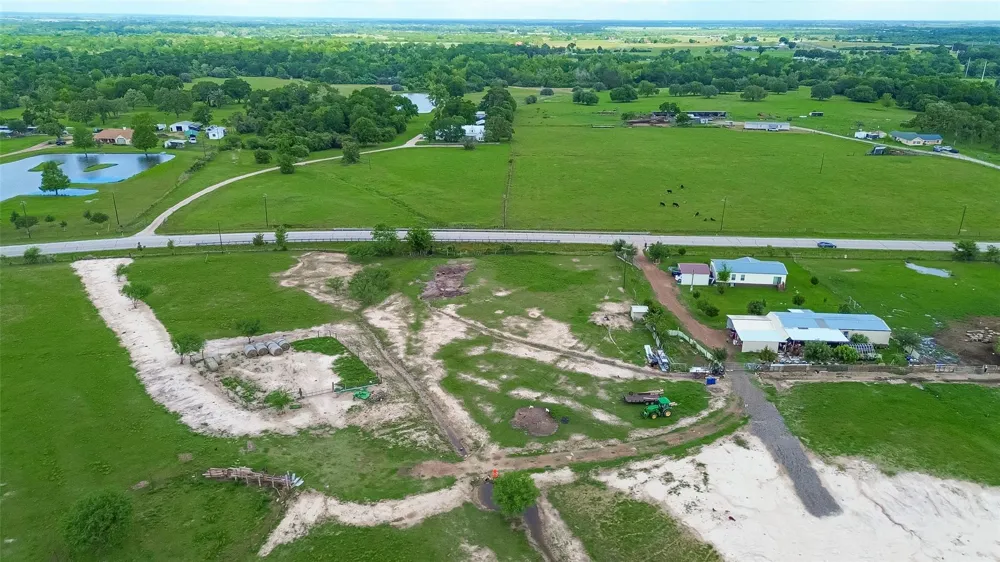 12893 Fm 1887 Road Hempstead, TX 77445