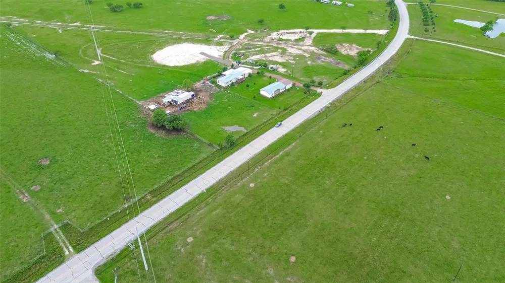 12893 Fm 1887 Road Hempstead, TX 77445