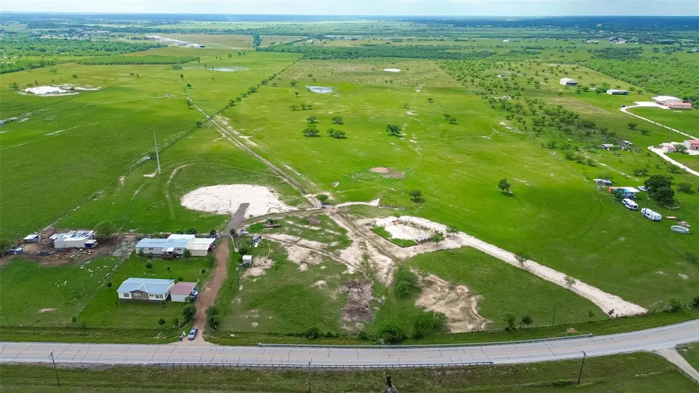 12893 Fm 1887 Road Hempstead, TX 77445