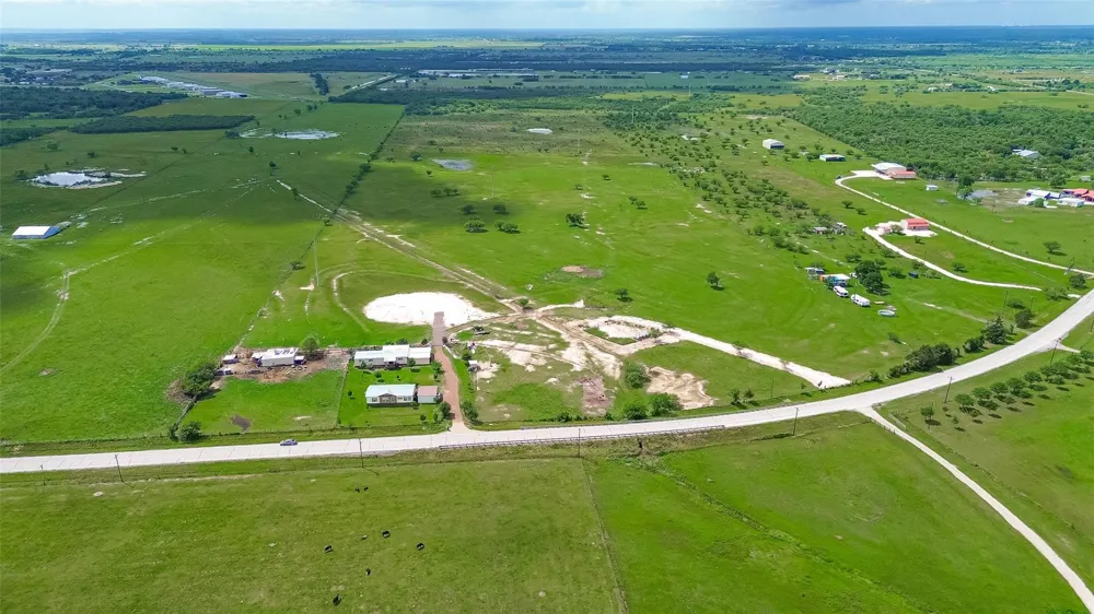 12893 Fm 1887 Road Hempstead, TX 77445
