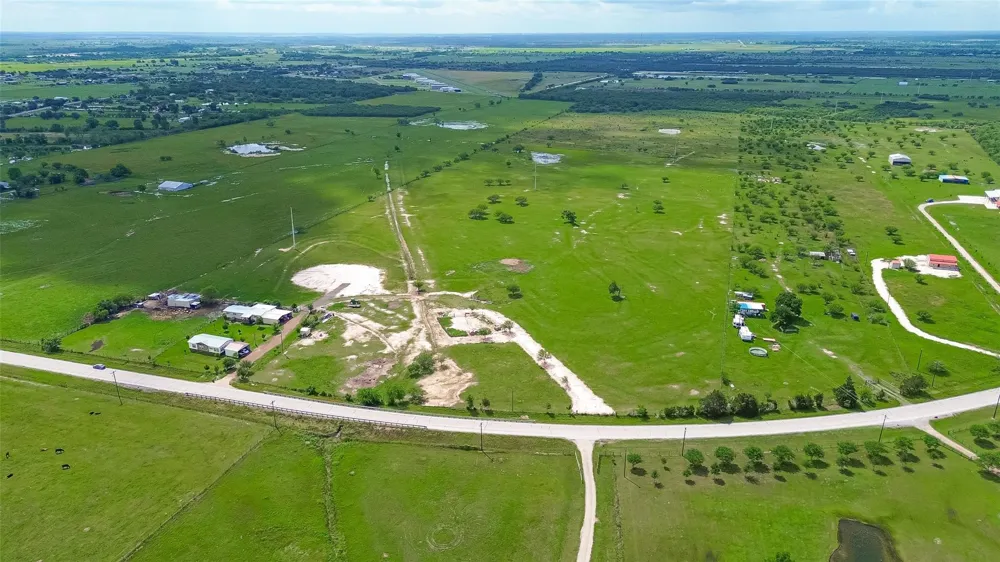 12893 Fm 1887 Road Hempstead, TX 77445