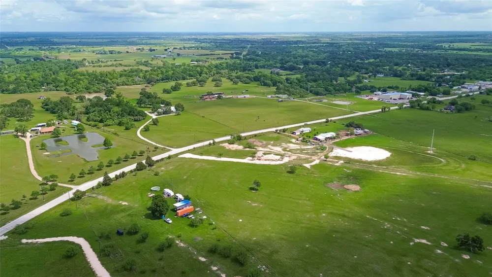 12893 Fm 1887 Road Hempstead, TX 77445