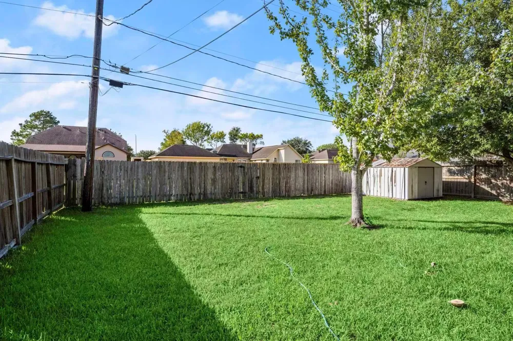 3212 Glastonbury Drive Pearland, TX 77581