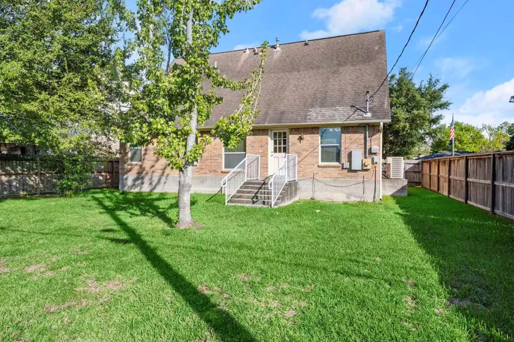 3212 Glastonbury Drive Pearland, TX 77581