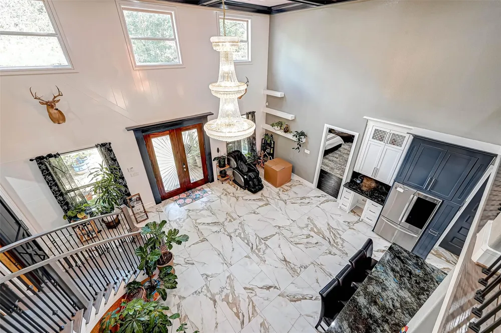 6121 County Road 225 Hungerford, TX 77448
