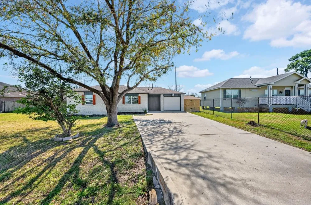 16034 Clearmeadow Street Channelview, TX 77530