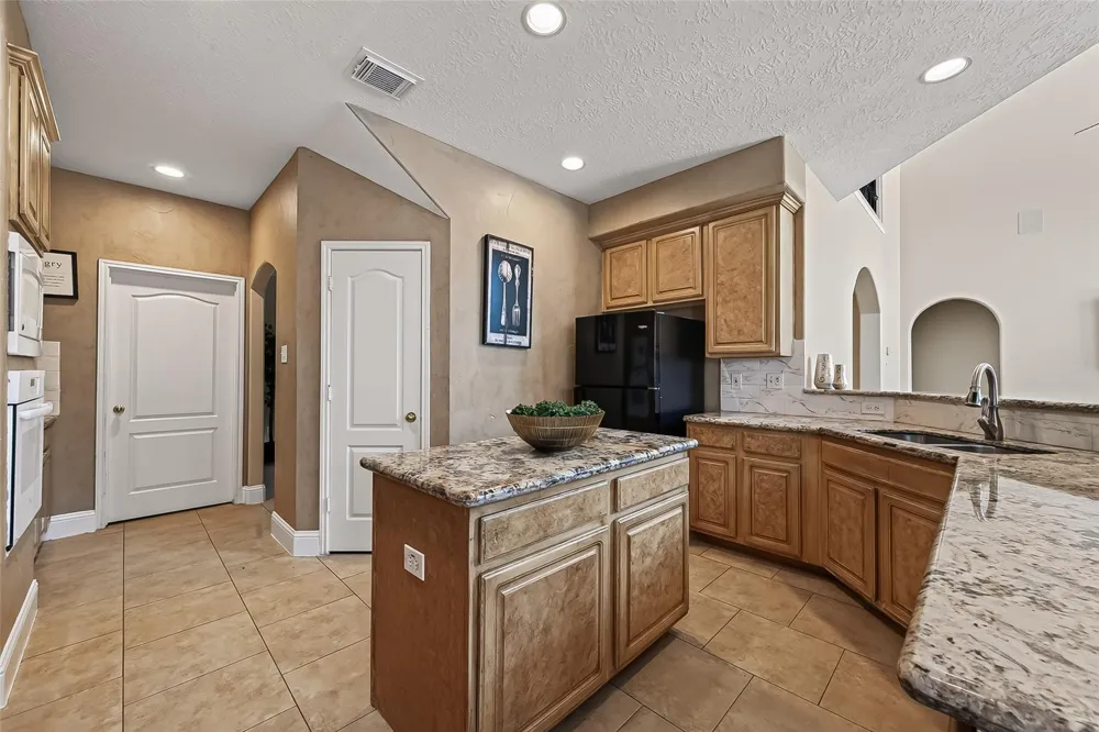 4110 Walkabout Circle Missouri City, TX 77459
