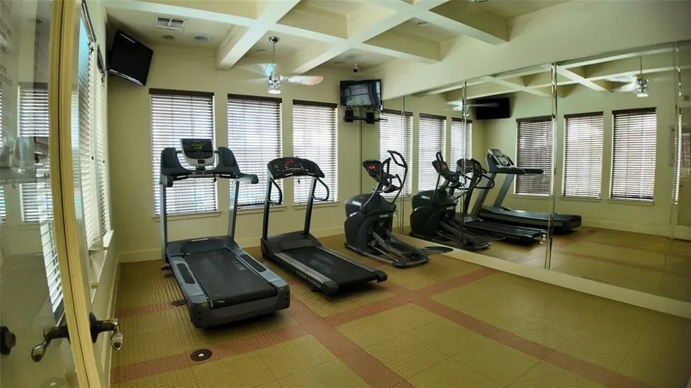 9200 Westheimer Road #604 Houston, TX 77063