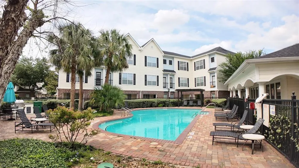 9200 Westheimer Road #604 Houston, TX 77063