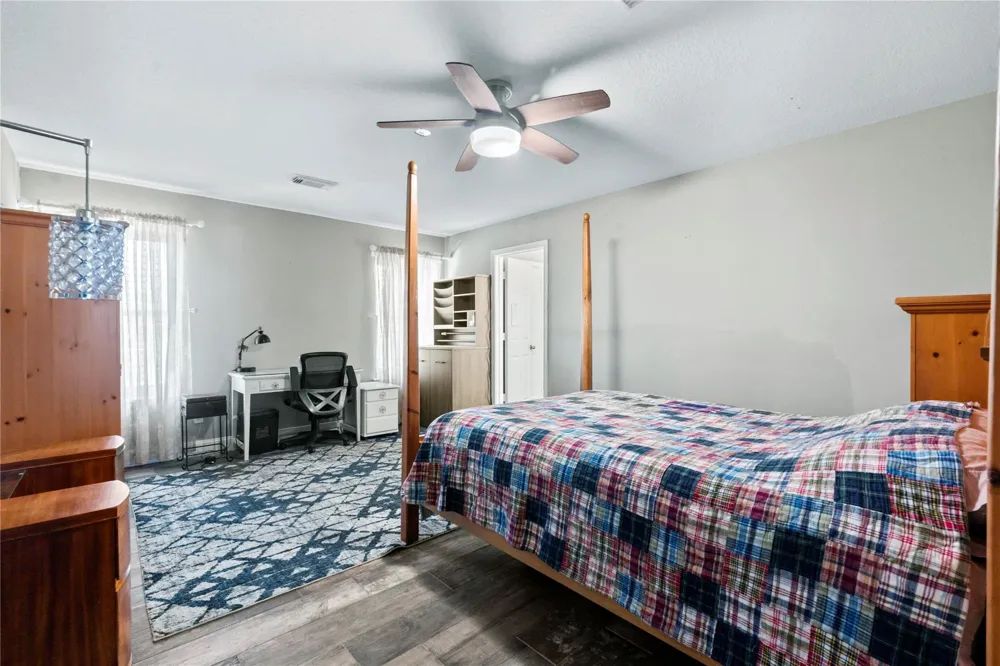 38973 Addie Gee Road Hempstead, TX 77445