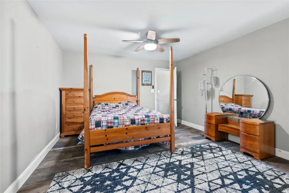38973 Addie Gee Road Hempstead, TX 77445