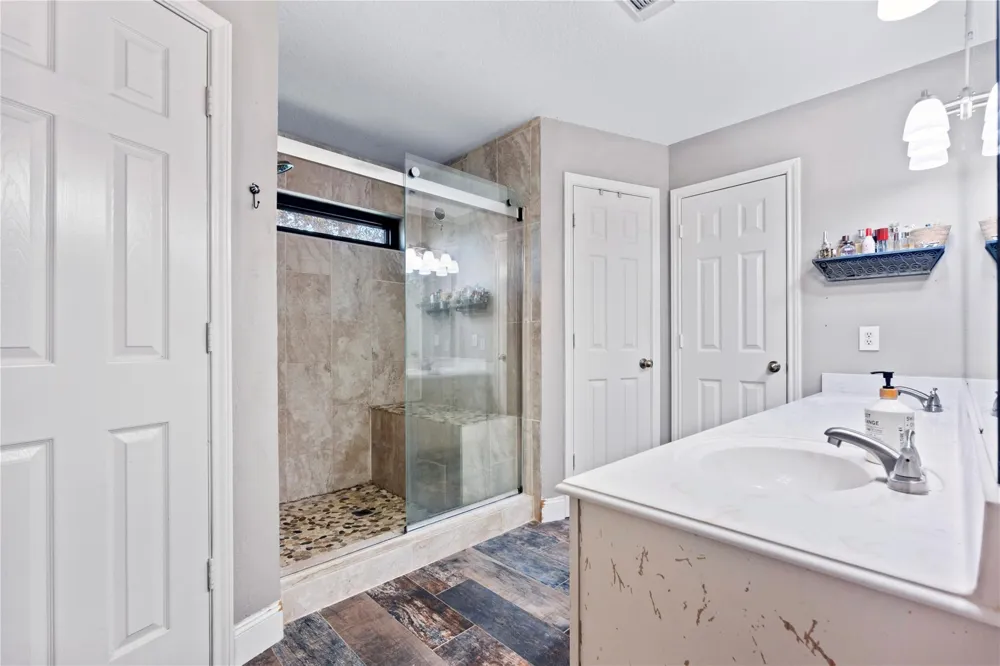 38973 Addie Gee Road Hempstead, TX 77445