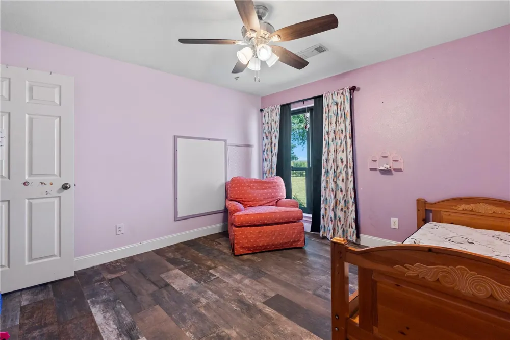 38973 Addie Gee Road Hempstead, TX 77445