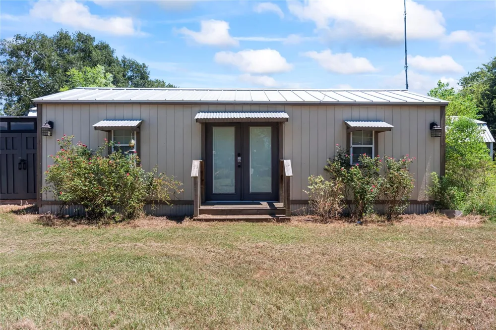 38973 Addie Gee Road Hempstead, TX 77445