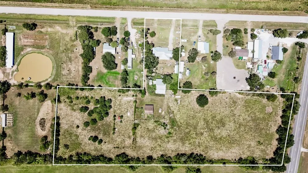 38973 Addie Gee Road Hempstead, TX 77445