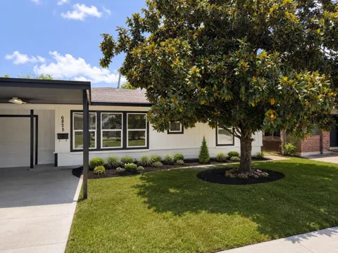 6825 Driftwood Street