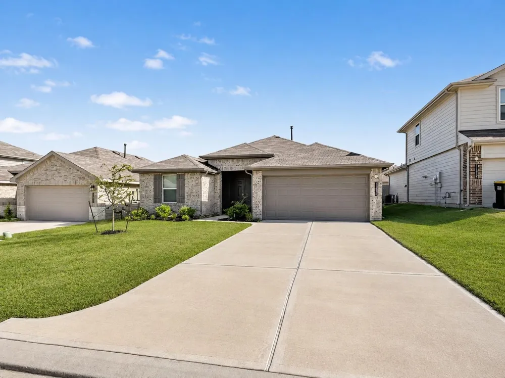 11936 Summer Oak Trail Willis, TX 77318