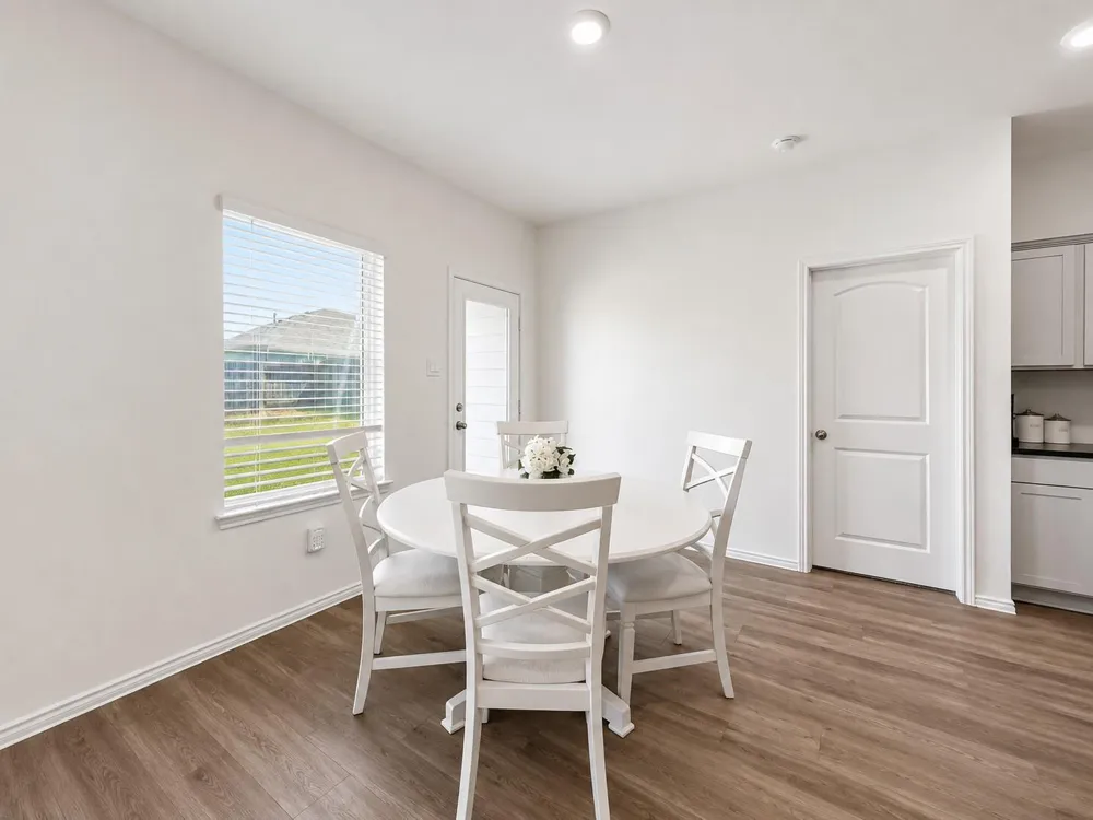 11936 Summer Oak Trail Willis, TX 77318