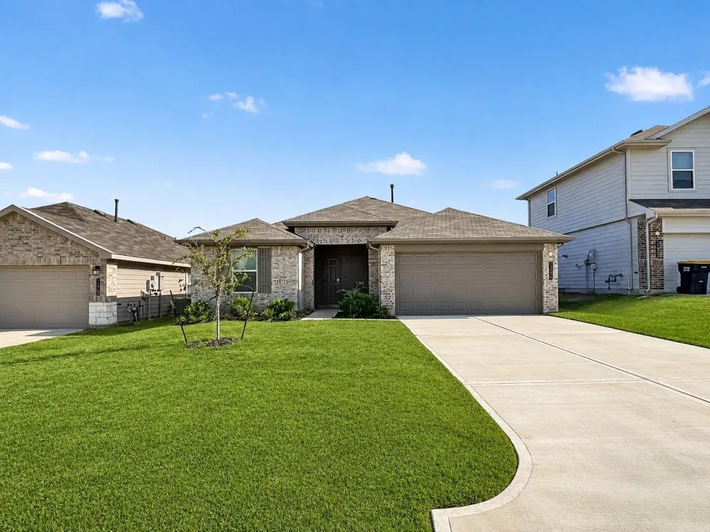 11936 Summer Oak Trail Willis, TX 77318