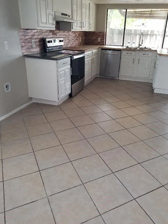 8002 Knightwood Forest Drive Houston, TX 77088