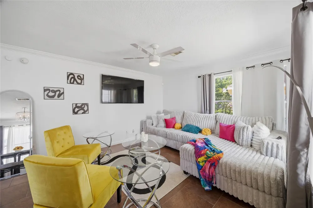 1715 Brewster Street Houston, TX 77020