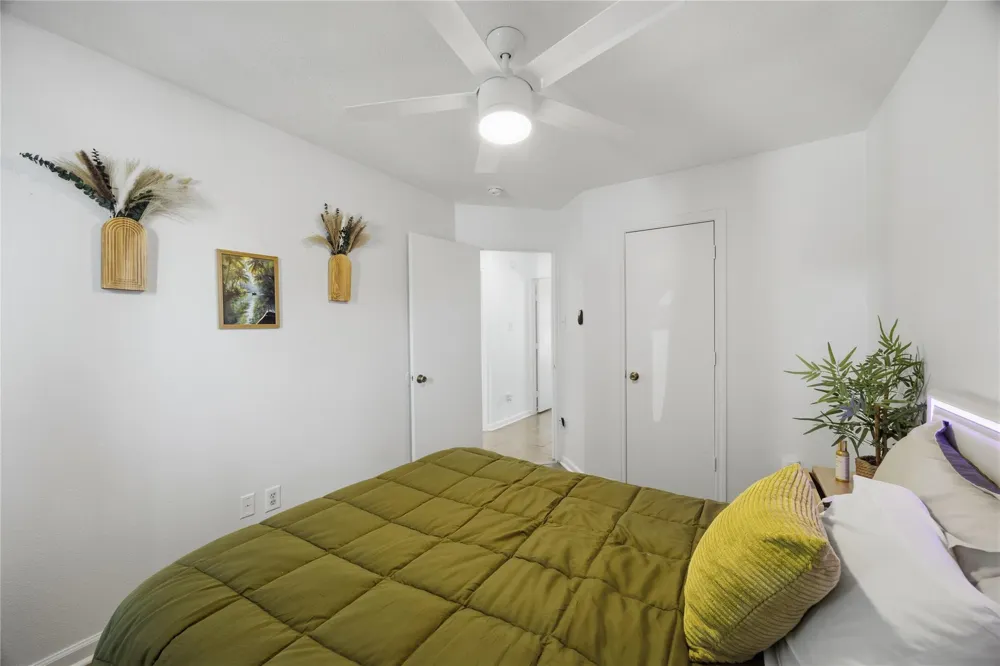 1715 Brewster Street Houston, TX 77020