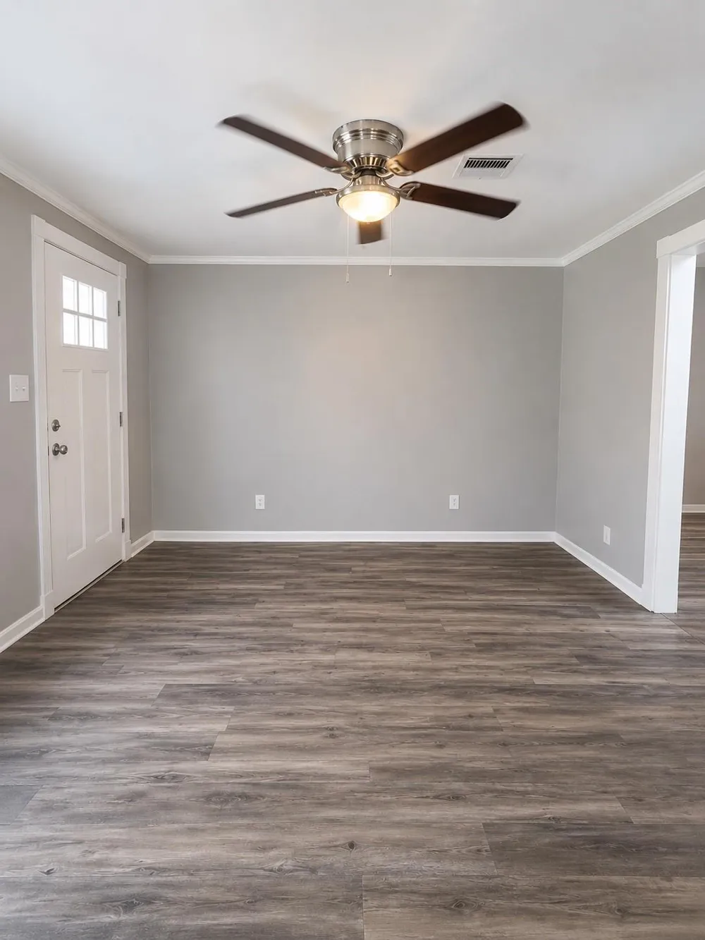 705 Collins Street Dayton, TX 77535