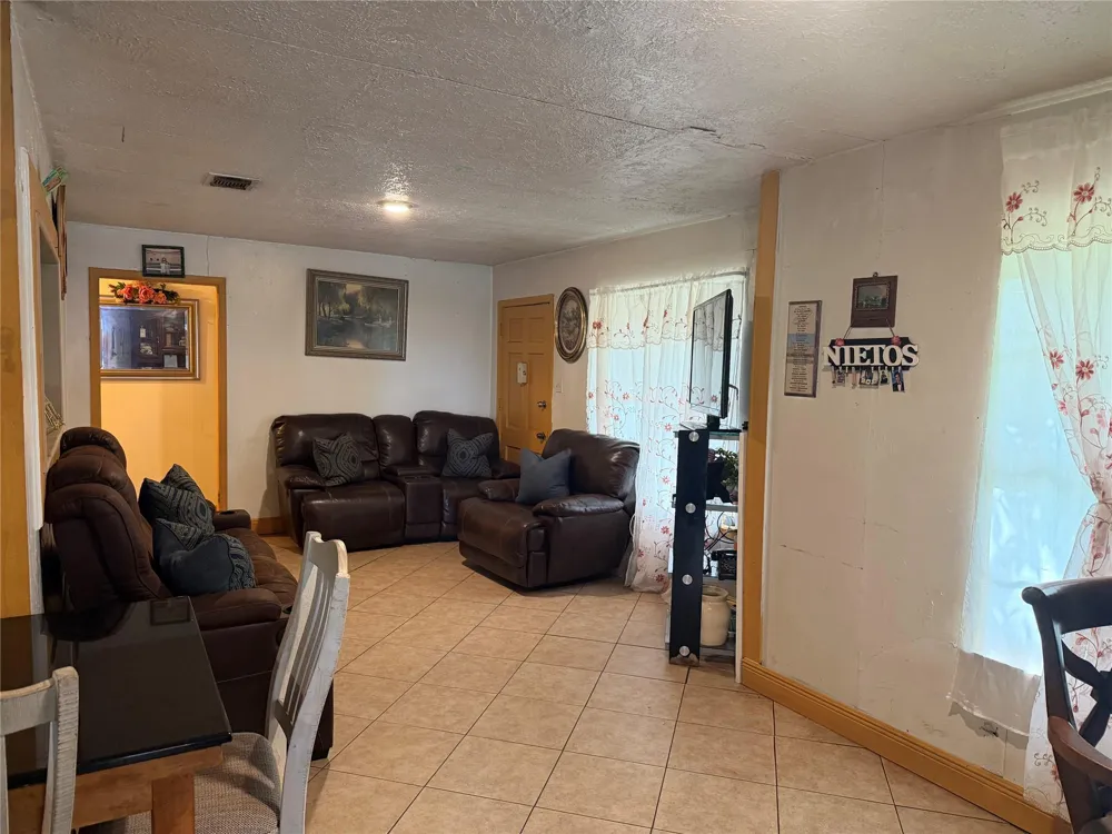 16005 Old Richmond Road Sugar Land, TX 77498