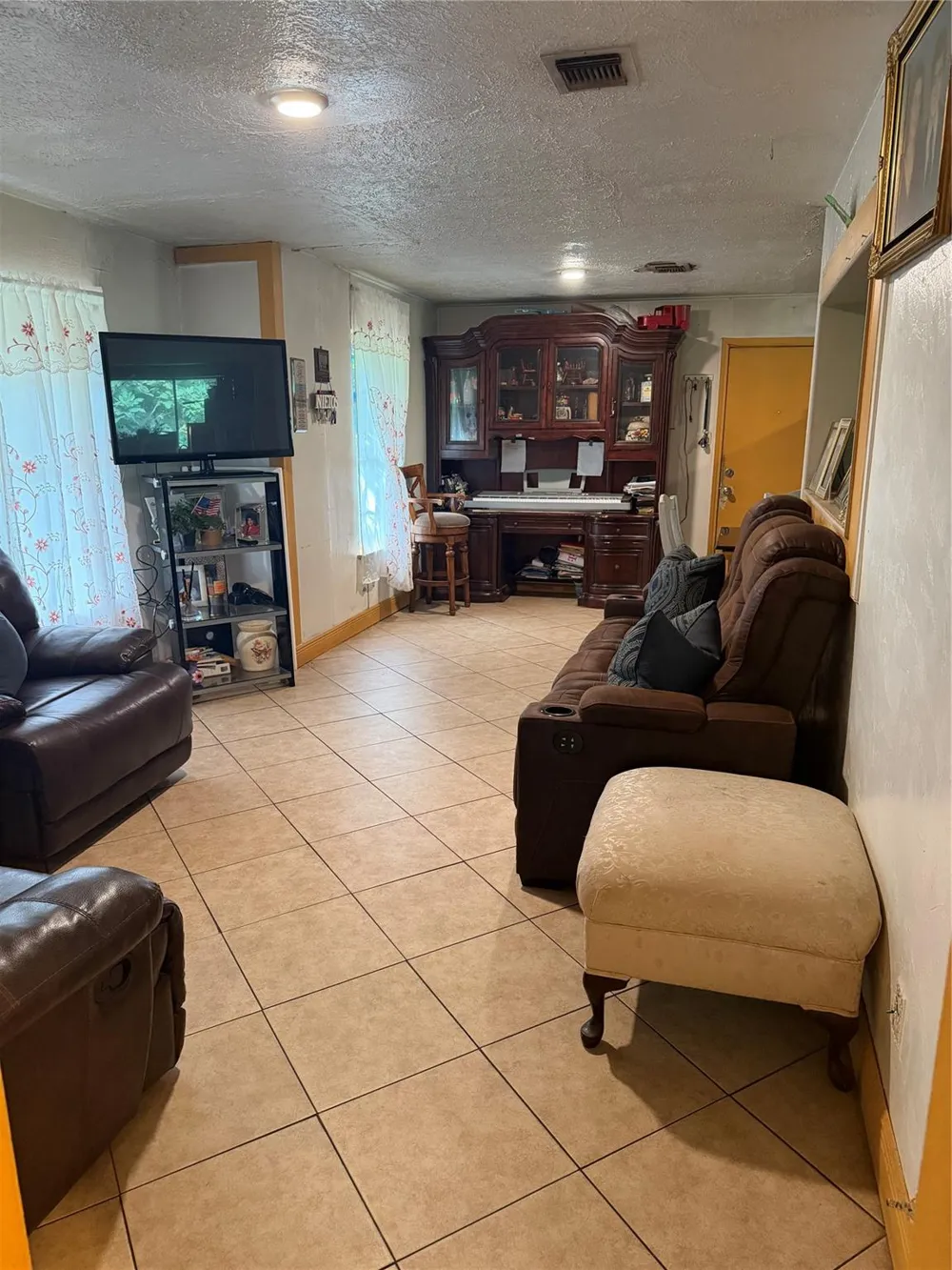16005 Old Richmond Road Sugar Land, TX 77498