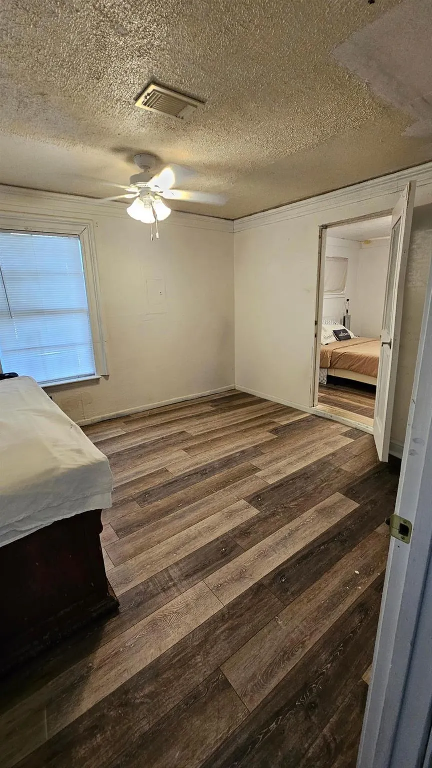 16005 Old Richmond Road Sugar Land, TX 77498