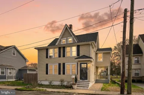206 CHESTNUT STREET