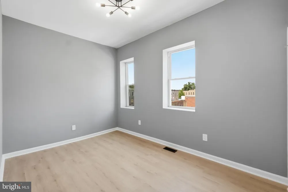 527 S SMALLWOOD STREET Baltimore, MD 21223