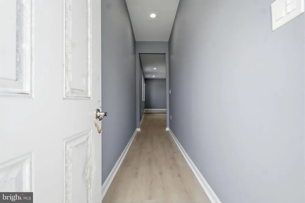 527 S SMALLWOOD STREET Baltimore, MD 21223