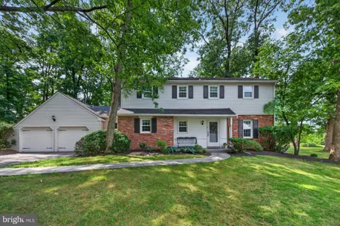 399 WOODLYN DRIVE
