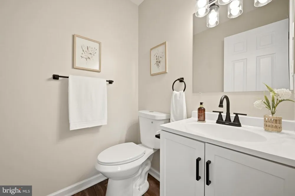 10 STANDISH COURT Charles Town, WV 25414