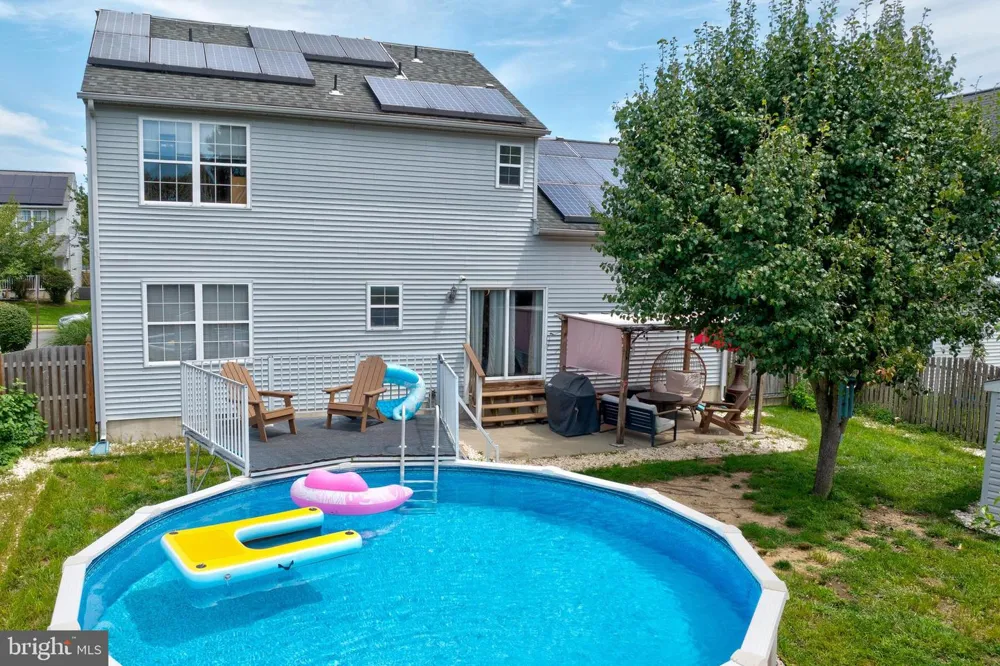 33 SALISBURY WAY Logan, NJ 08085