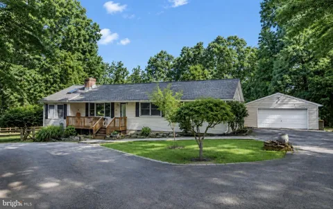 453 SYLVAN LANE