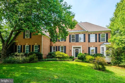 21467 ESTATE PLACE