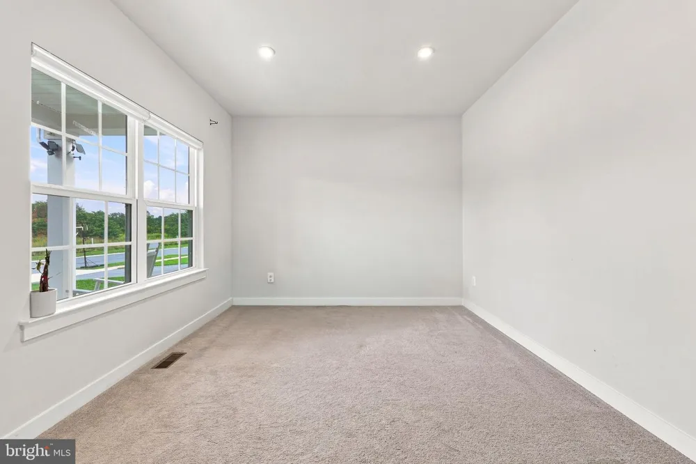 209 PULLMAN WAY Martinsburg, WV 25403