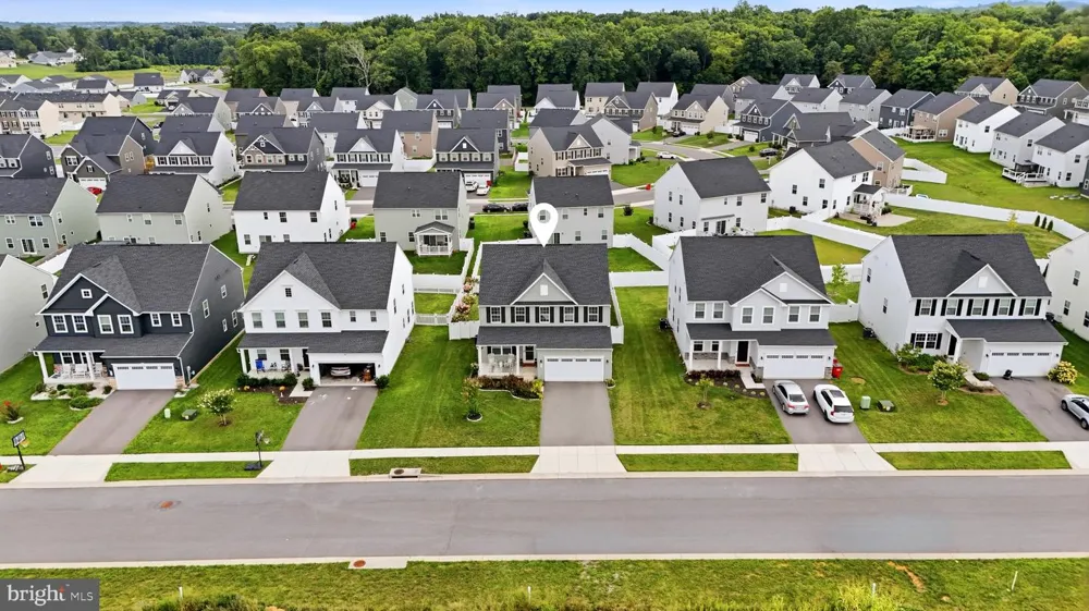 209 PULLMAN WAY Martinsburg, WV 25403