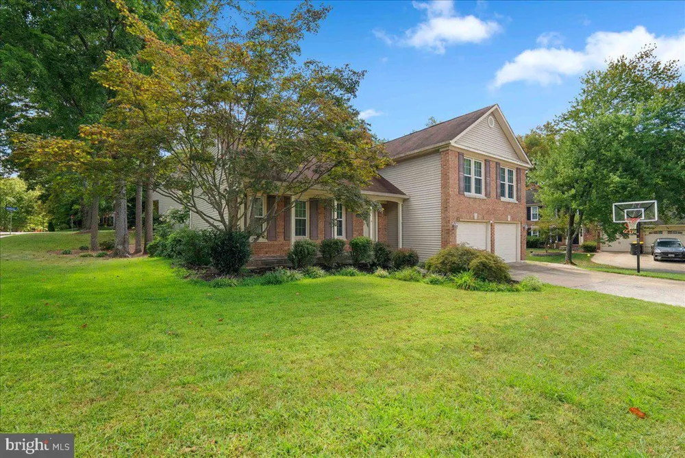 9303 MACSWAIN PLACE Springfield, VA 22153